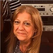 Profesora de nivel primario con 30 años de experiencia. Diseñadora de interiores y amante de las manualidades.